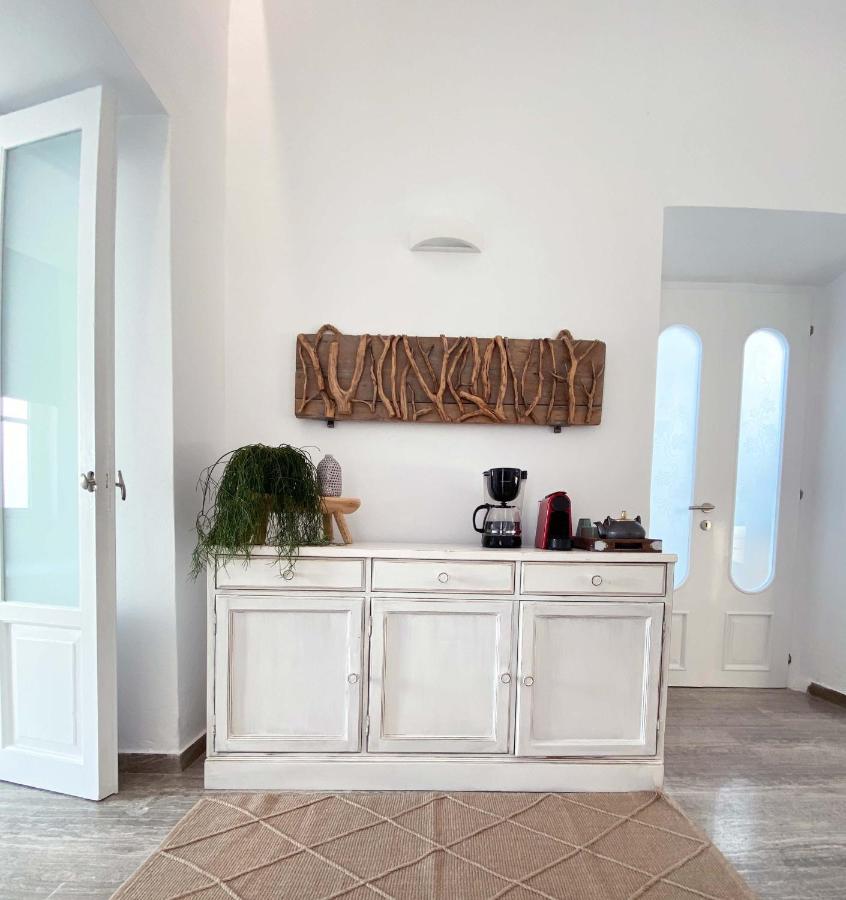 Lyra Seafront Apartment , Paroikia Town Center Eksteriør billede